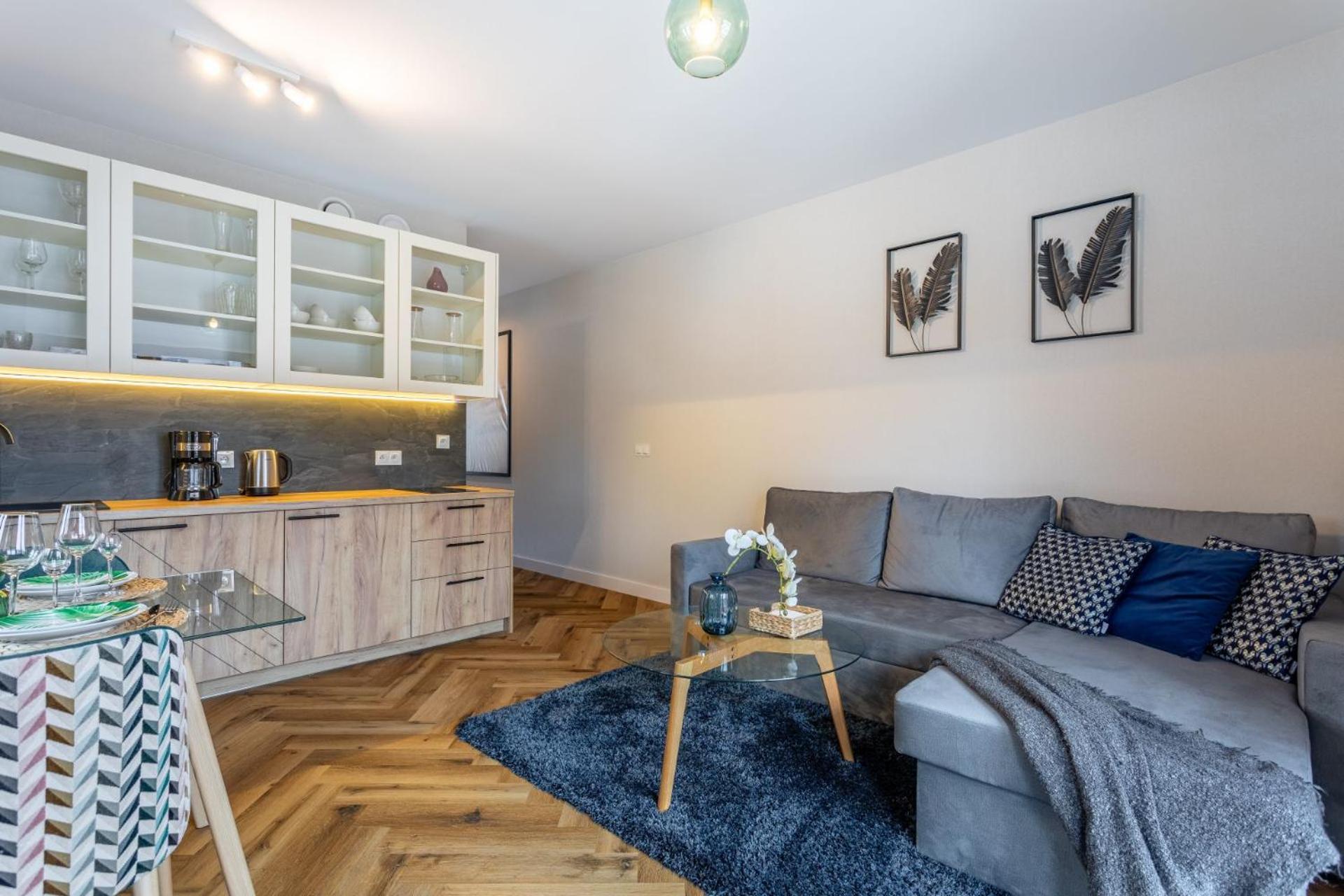 Invest Park A14 Baseny, Sauny, Silownia Apartment