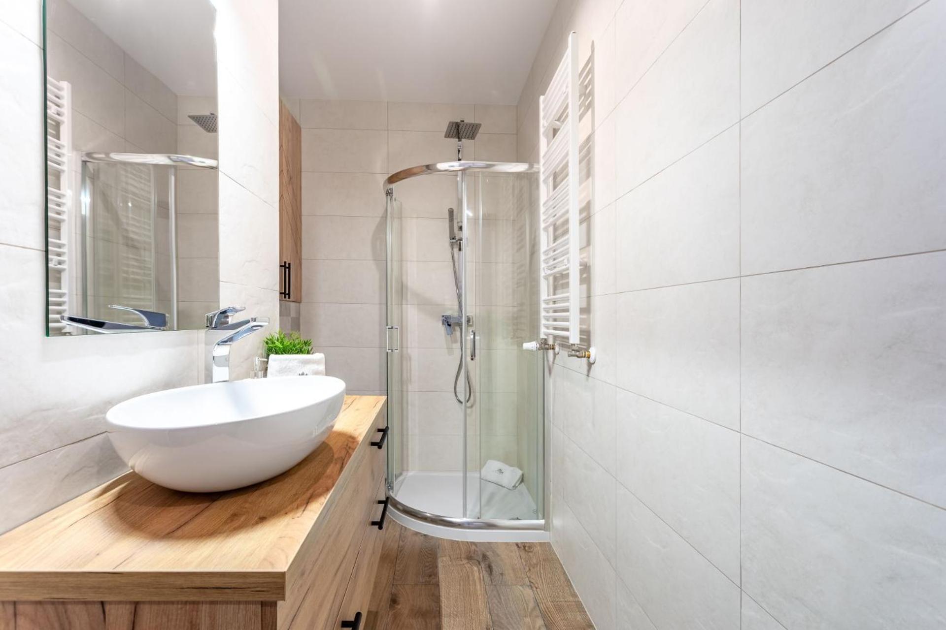 Invest Park A14 Baseny, Sauny, Silownia * Szklarska Poreba