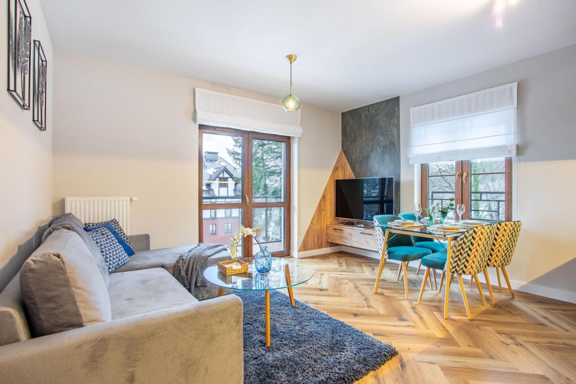 Invest Park A14 Baseny, Sauny, Silownia Szklarska Poreba